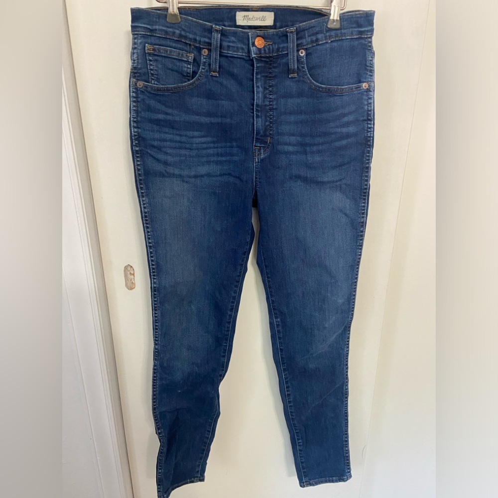 Dark wash High-Rise Skinny Jeans